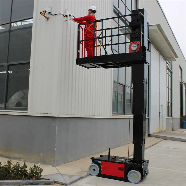 Ridicator vertical cu catarg autopropulsat de 8 m